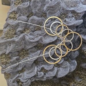 Two Tone hammered look Metal, interlocking hoop/chain vintage Necklace